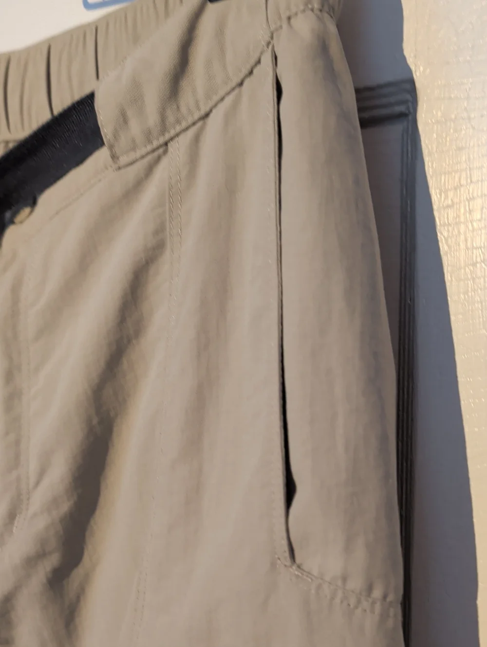 The North Face Men's Convertible Cargo Pants Shorts Khaki Medium Short Hiking